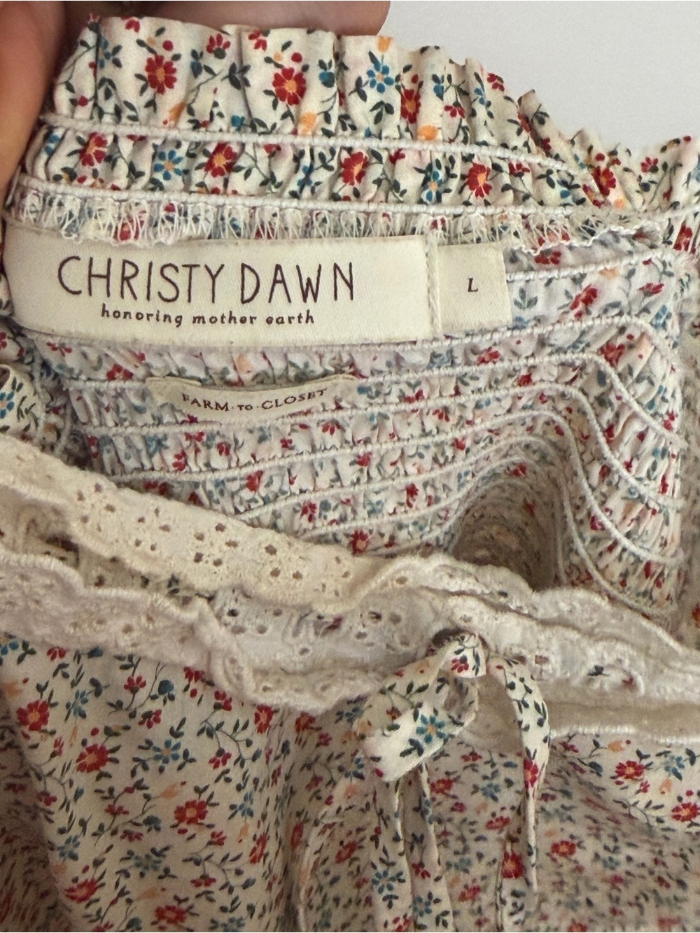 Christy Dawn Cream Essence Emma, Size Large, EUC - Picture 8 of 10